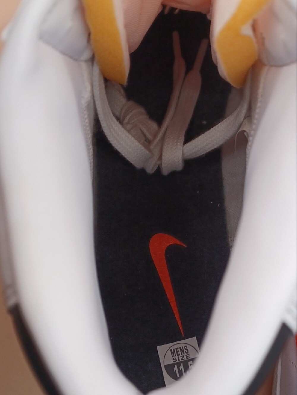 NWOB Nike Blazer Mid '77 Vintage Sneaker-Safety Orange Men Size 11.5 US - Picture 8 of 14